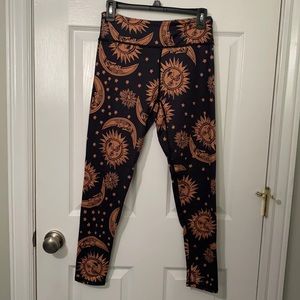 Patterned leggings
